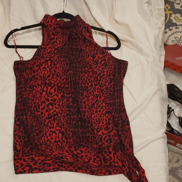 Red leopard print halter neck top - Picture 2 of 3